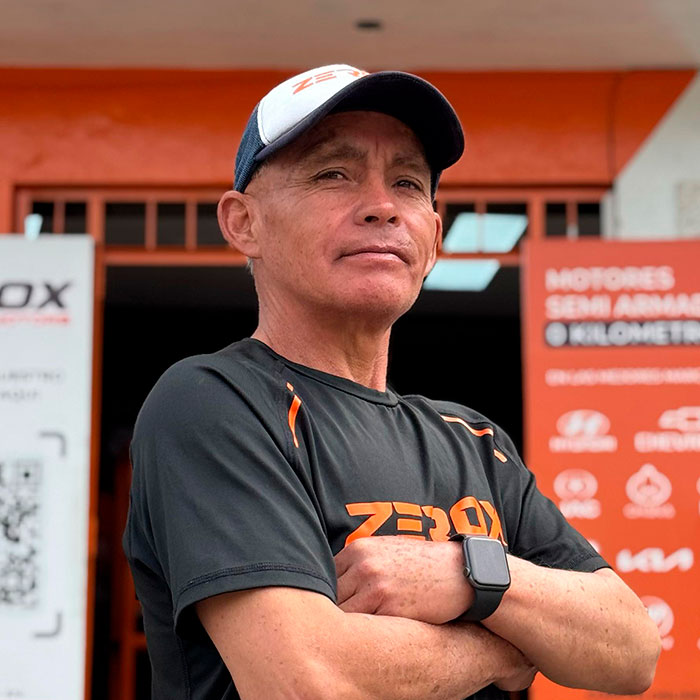 Foto de Juan Carlos, asesor de ventas